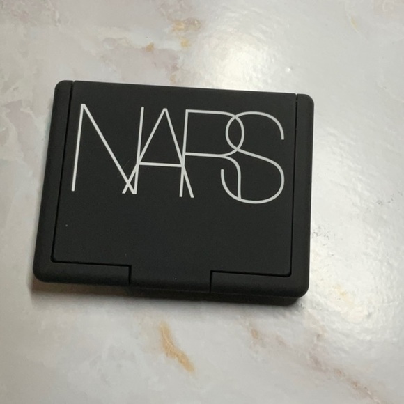 NARS Blush in Dolce Vita - Matte Dusty Rose - Picture 3 of 6